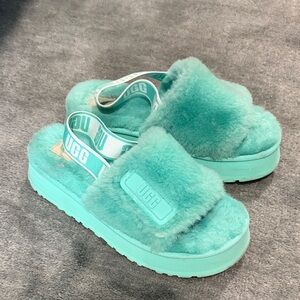 UGG Aqua Fluffy Slippers